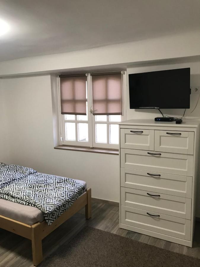 Mora Apartman 2 Kiskunfélegyháza Exterior foto